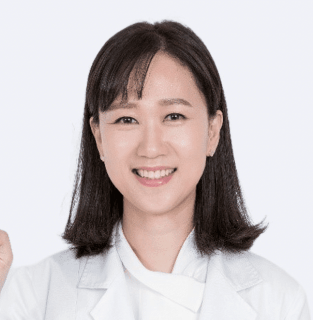Dr. Lim Ji-hyun — Aesthetic Detail Director, Pladen Clinic (board-certified plastic surgeon)